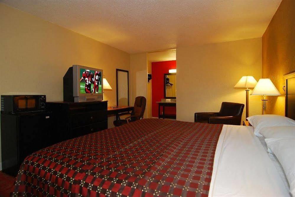 Red Roof Inn Hot Springs Extérieur photo